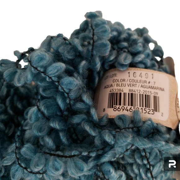 2 Skeins Aqua Woolette Yarn Loops & Thread 48 Yds 3.5 oz ea Wool Blend Loopy - Picture 3 of 5